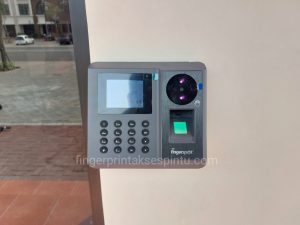 fingerprint absensi fingerspot